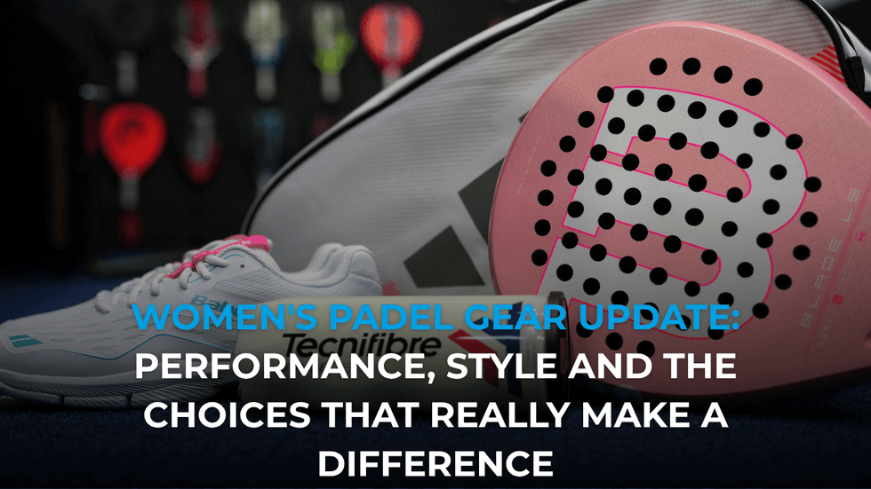 Flat lay of women’s padel gear on a blue court surface, including two padel rackets, white women’s padel shoes, and a light-colored sports bag. 