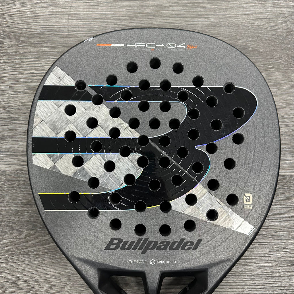 Bullpadel Hack 04 Hybrid 26 Padel Racket OUTLET