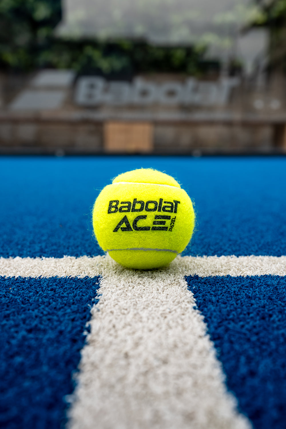 Shop padel ball offers
