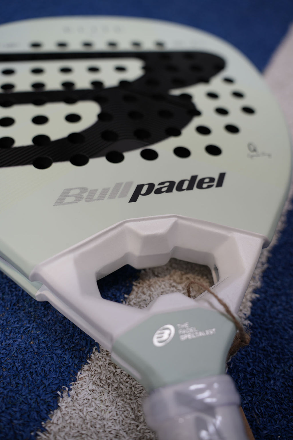 Bullpadel Elite 02 27 Padel Racket