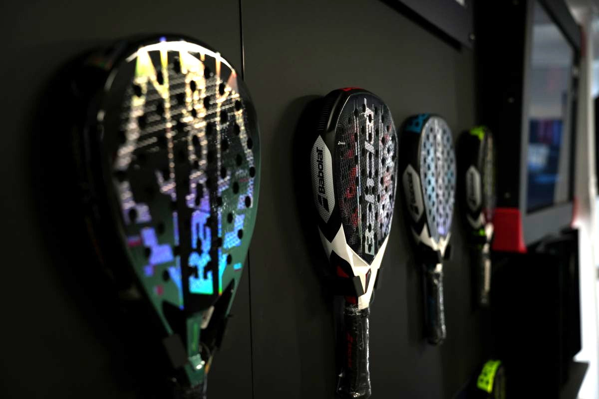 Shop lower prices on Babolat padel rackets