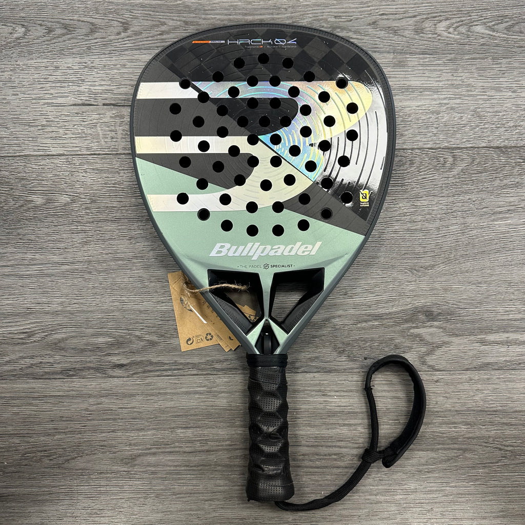 Bullpadel Hack 04 Padel Racket 26 OUTLET