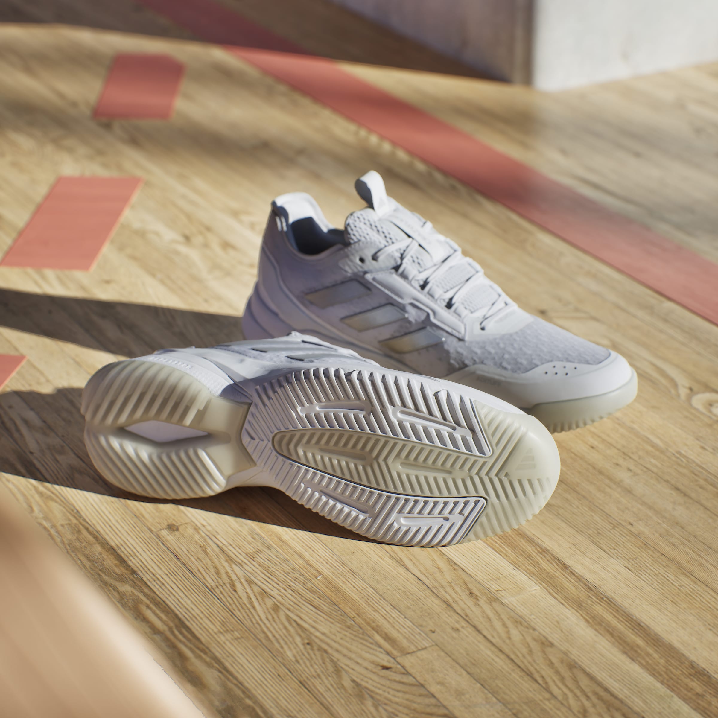 puty（感謝）/6 Adidas Women's Crazyflight 6 Indoor Court Shoes White – PDHSports